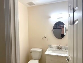 2121 Pepperwood Ln in Glendale Heights, IL - Building Photo - Building Photo
