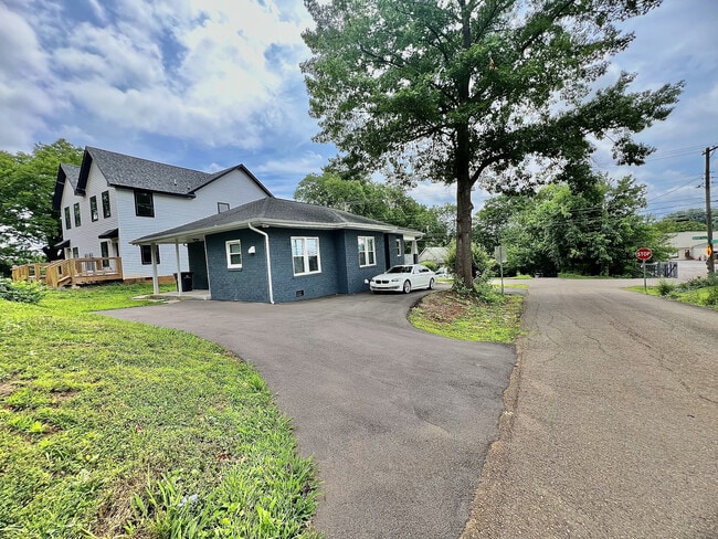 2101 Hoitt Ave in Knoxville, TN - Foto de edificio - Building Photo