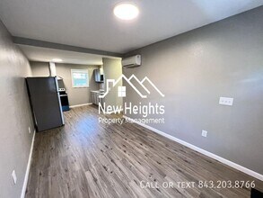 3317 Proctor St in North Charleston, SC - Building Photo - Building Photo