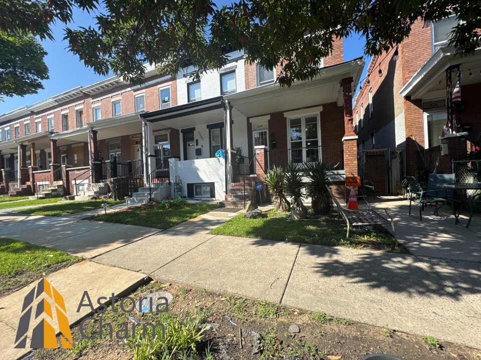 1749 Homestead St in Baltimore, MD - Building Photo