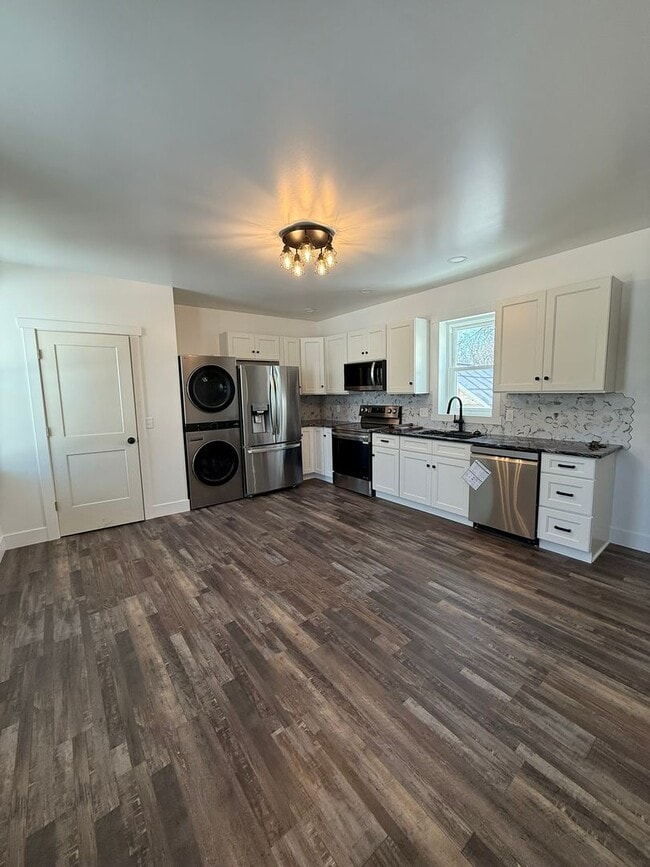 310 W Market St in Jonestown, PA - Building Photo - Building Photo