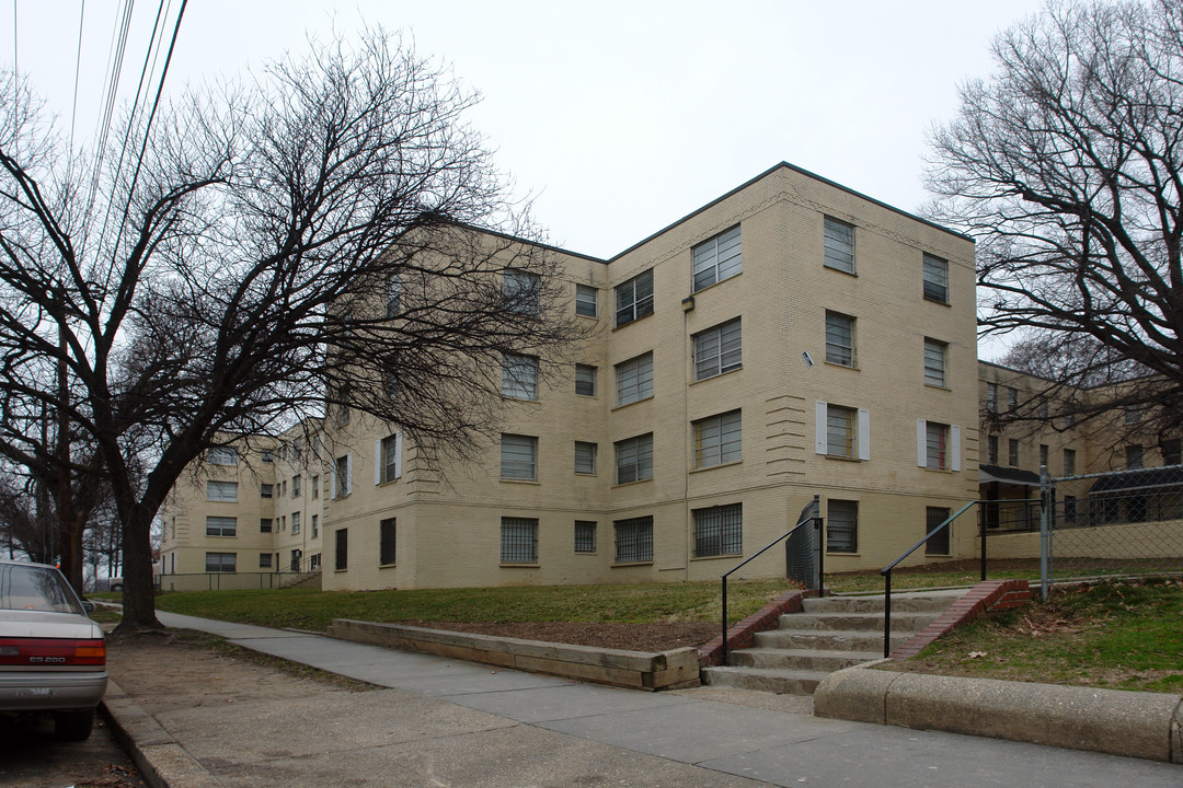 Brookland Manor Apartments in Washington, DC - Building Photo