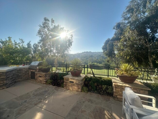 16922 Blue Shadows Ln in San Diego, CA - Building Photo - Building Photo