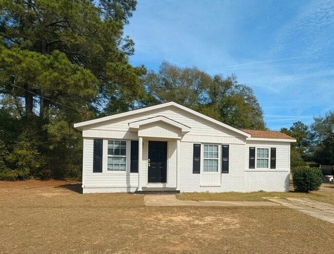 property at 1110 Creekwood Dr