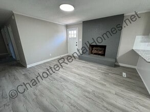 410 N Cherry St in Cherryville, NC - Building Photo - Building Photo