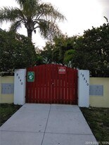 19540 SW 103rd Ct in Cutler Bay, FL - Building Photo