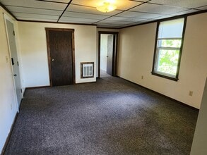 573 Benjamin St in Tarentum, PA - Building Photo - Building Photo