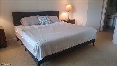 716 Landover Cir in Naples, FL - Building Photo - Building Photo