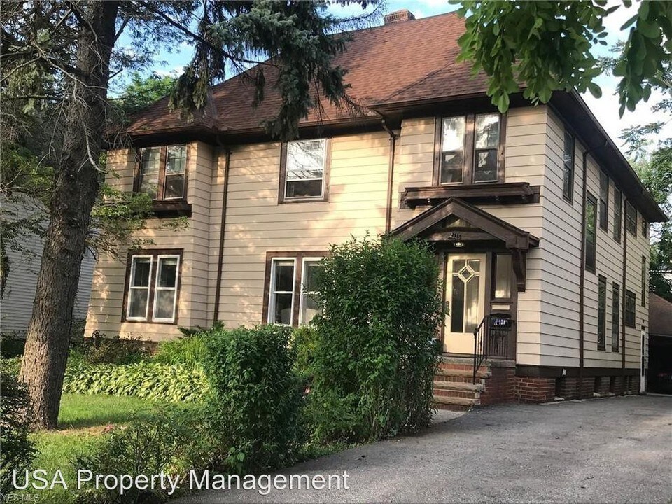 2125 Coventry Rd in Cleveland Heights, OH - Building Photo
