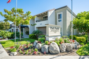 Park Pacific in Fountain Valley, CA - Building Photo