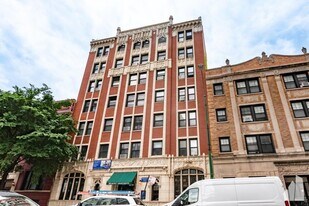 505 W Belmont Ave in Chicago, IL - Building Photo