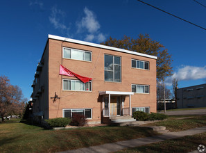 3114 58th St E in Minneapolis, MN - Foto de edificio - Building Photo