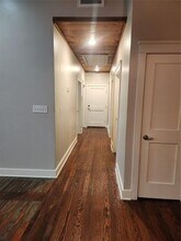 200 W Knox St-Unit -202 in Ennis, TX - Foto de edificio - Building Photo