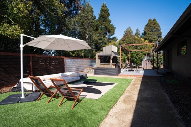 2440 Redwood Rd in Napa, CA - Building Photo - Building Photo