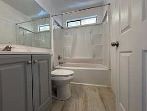 816 E Ave J-12 in Lancaster, CA - Building Photo - Building Photo