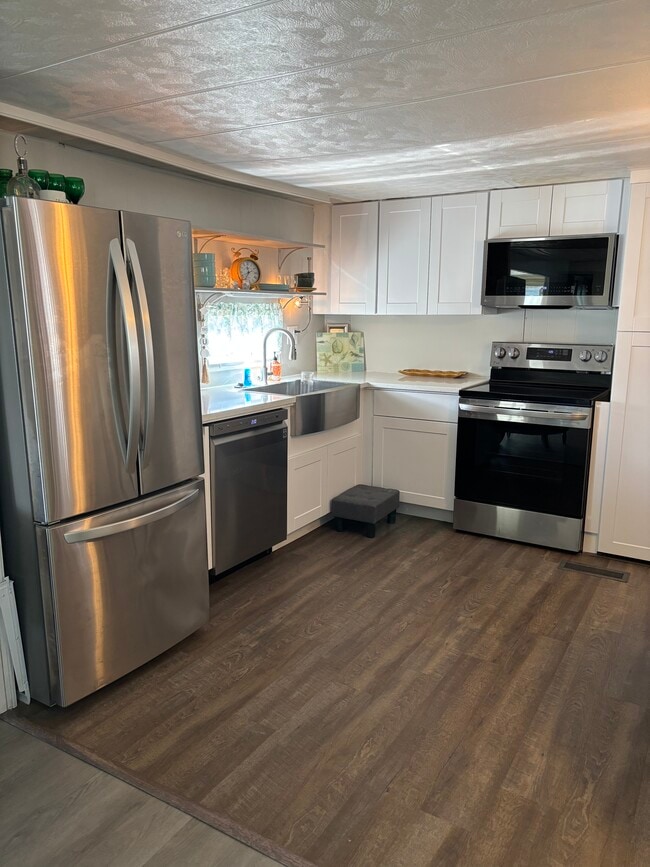 3017 Saralake Blvd in Sarasota, FL - Foto de edificio - Building Photo