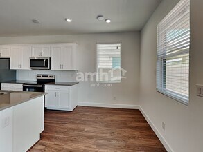 9150 Liberty Cap Ct in Las Vegas, NV - Building Photo - Building Photo