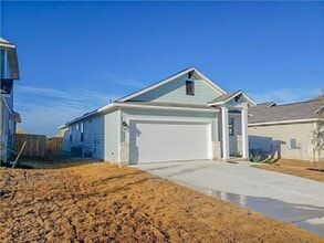 221 El Dorado Rd in Jarrell, TX - Foto de edificio - Building Photo