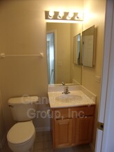 652 S Rosehall Ln in Round Lake, IL - Building Photo - Building Photo