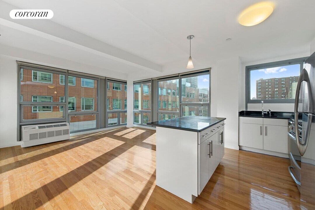 181 E 119th St in New York, NY - Building Photo