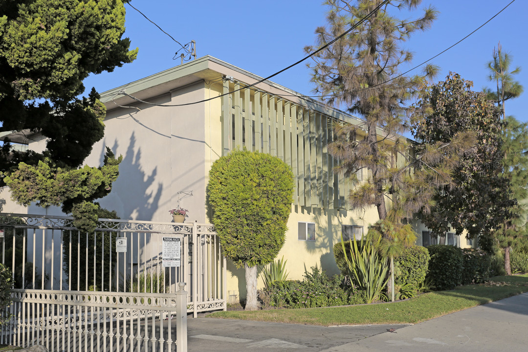 Pioneer Gardens Apartments in Norwalk, CA - Building Photo