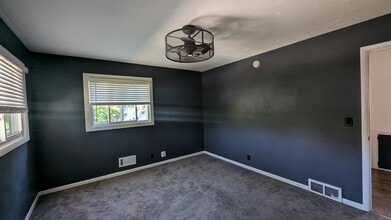 206 Elm Ln, Unit 206 Elm Lane in Holland, MI - Building Photo - Building Photo