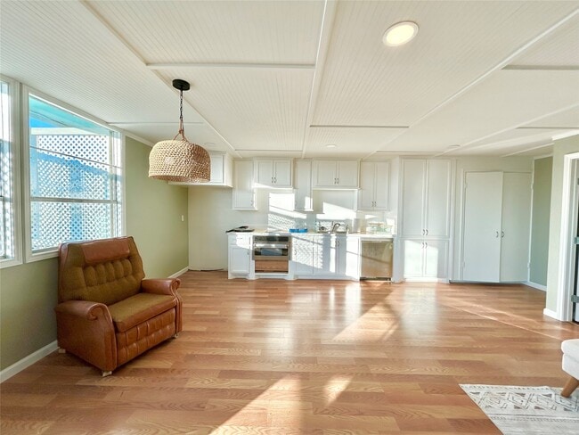 property at 927 27th St