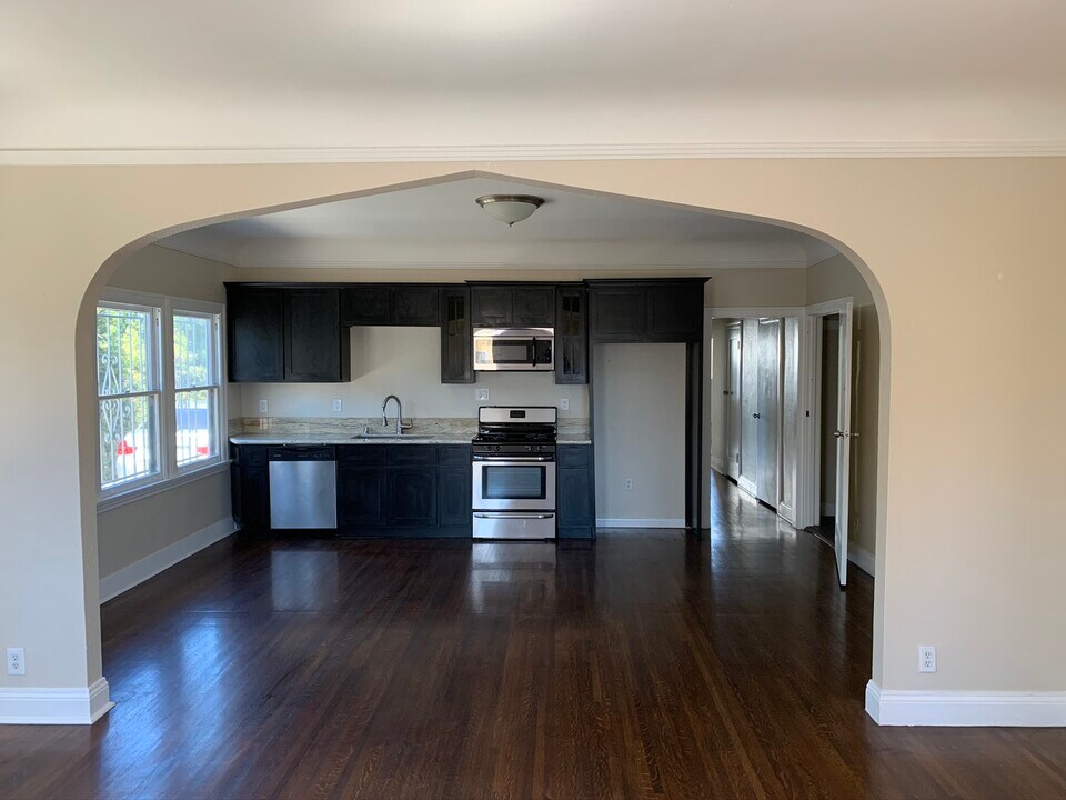 1912 7th Ave in Los Angeles, CA - Building Photo