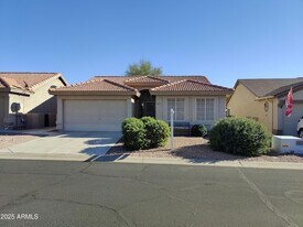 1831 E Lindrick Dr in Chandler, AZ - Building Photo