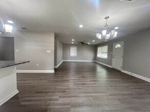 1704 S Pulaski St in Little Rock, AR - Building Photo - Building Photo