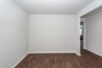 214 Wild Strawberry Ln in Moncks Corner, SC - Building Photo - Building Photo