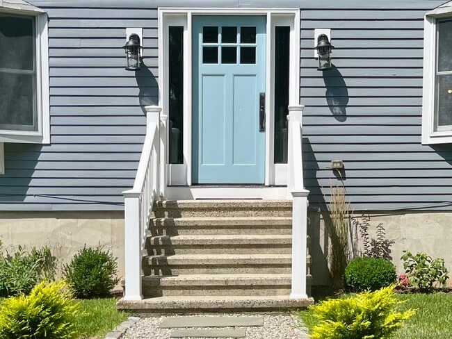 property at 15 Old Witch Ct