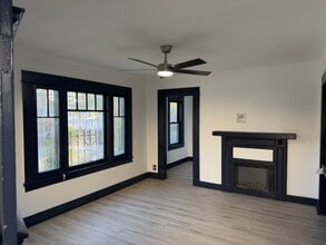 2113 1/2 Aaron St in Los Angeles, CA - Foto de edificio - Building Photo