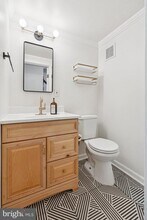 115 S Dickenson Ave in Sterling, VA - Building Photo - Building Photo