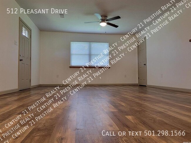 512 Pleasant Dr in Lonoke, AR - Building Photo - Building Photo