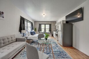 1925 N Prospect Ave in Milwaukee, WI - Building Photo