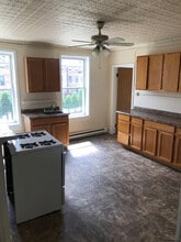 16 Cataract St in Cohoes, NY - Building Photo - Building Photo