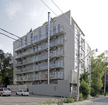 20 Niagara St in Toronto, ON - Building Photo