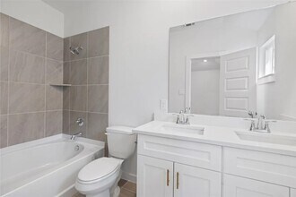 1127 Santee Ct in Arcola, TX - Building Photo - Building Photo