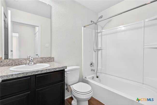 308 Yearwood Ln in Jarrell, TX - Building Photo - Building Photo