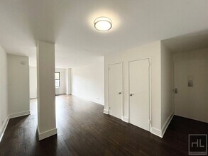EAST 63 STREET in New York, NY - Building Photo - Building Photo