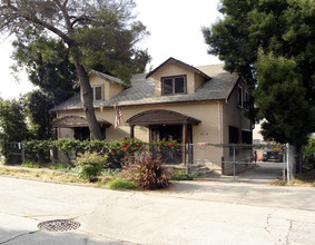 6712-6714 Leland Way in Los Angeles, CA - Building Photo - Building Photo