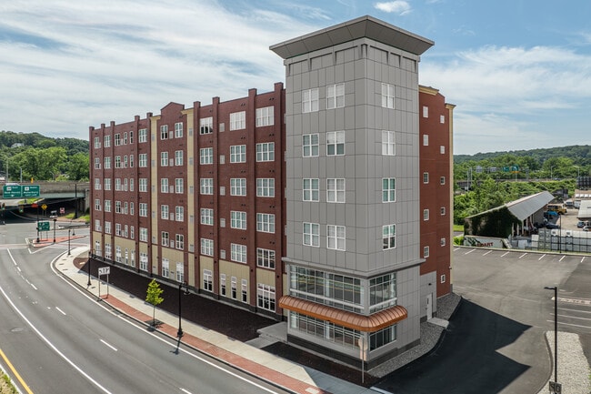 Trolley Pointe