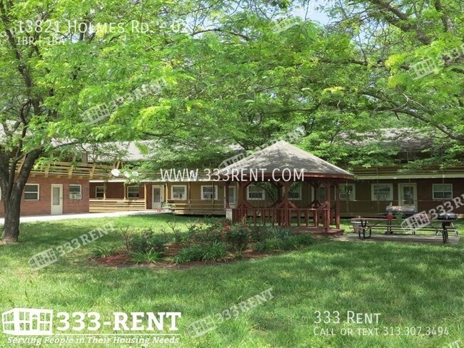 property at 13821 Holmes Rd