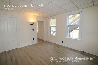 4 Lords Ct in Somersworth, NH - Building Photo - Building Photo