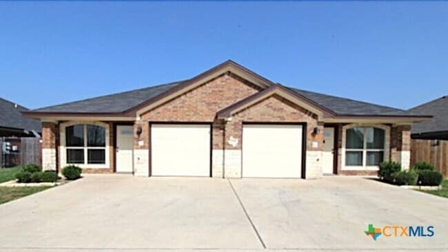 4310 Hunters Pl Dr