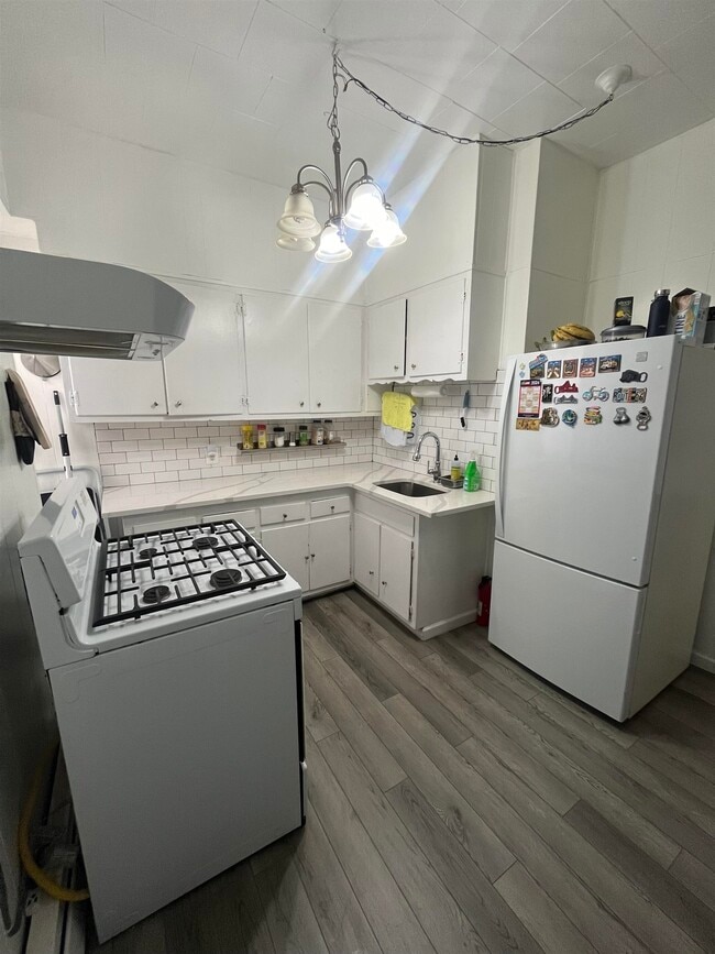 3817 John F. Kennedy Blvd in Union City, NJ - Building Photo - Building Photo