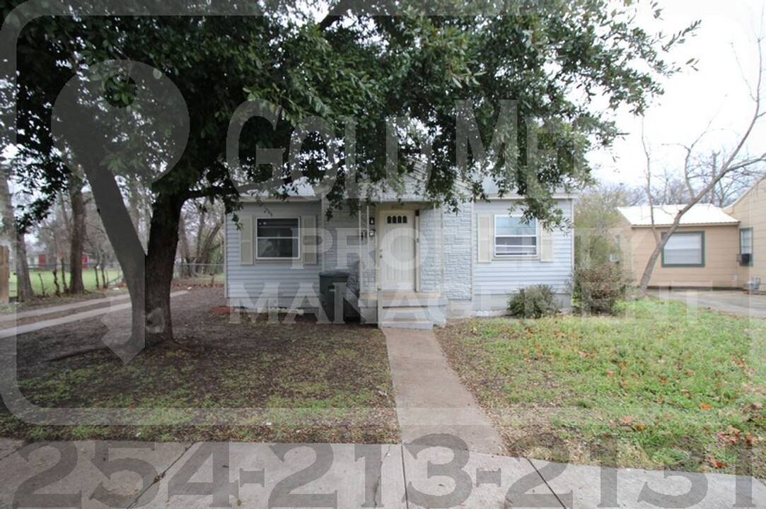 805 Northside Dr in Killeen, TX - Building Photo