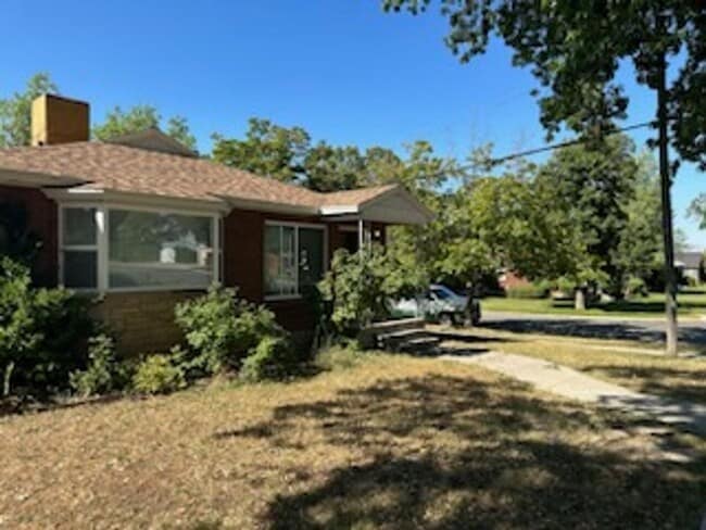 1835 S 1800 E in Salt Lake City, UT - Building Photo - Building Photo
