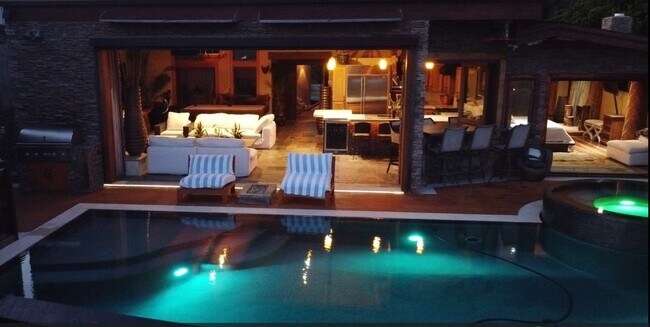 property at 1173 Van Nuys St